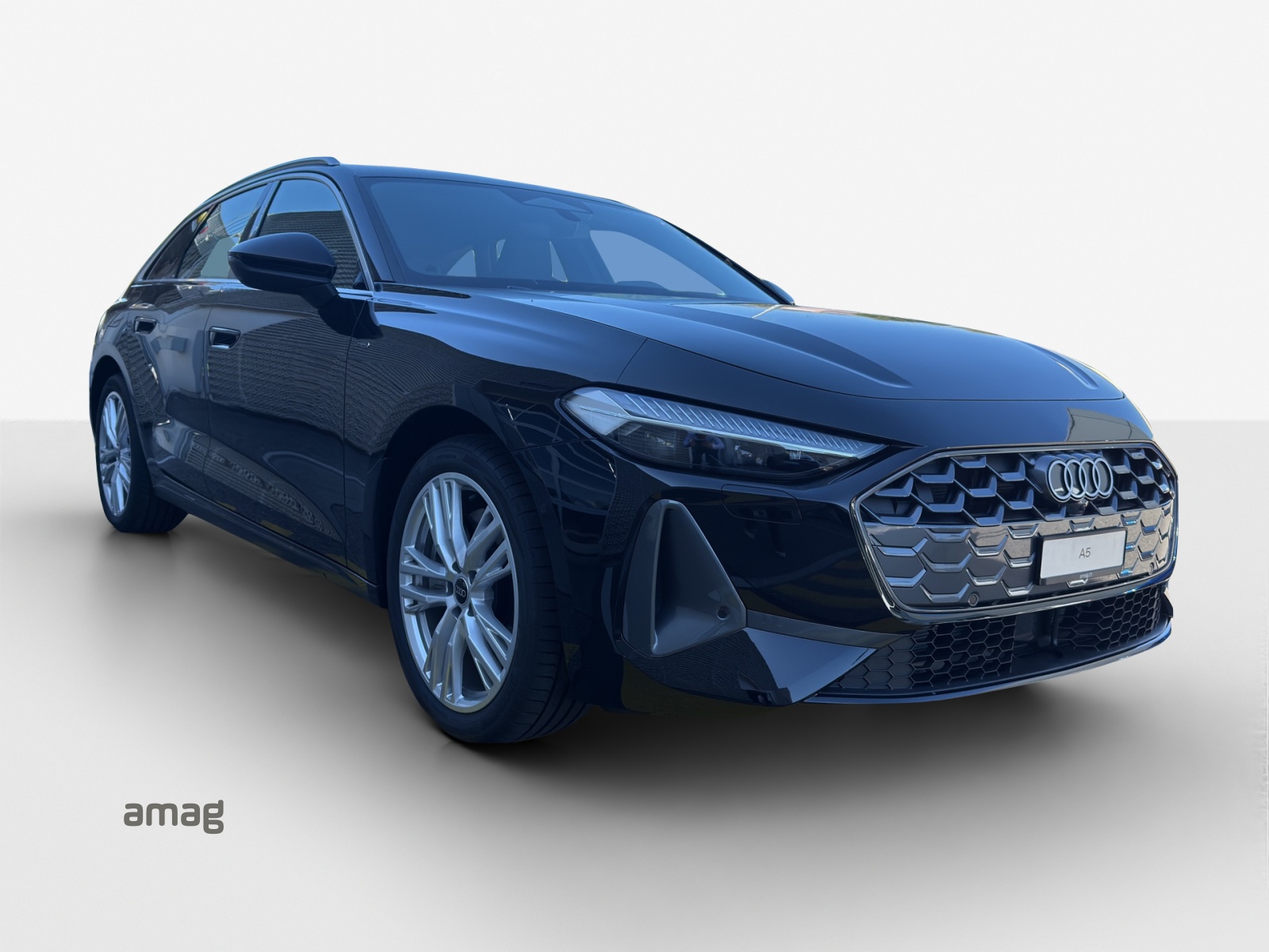 AUDI A5 Avant e-hybrid quattro Attraction 220 kW S tronic-image-5