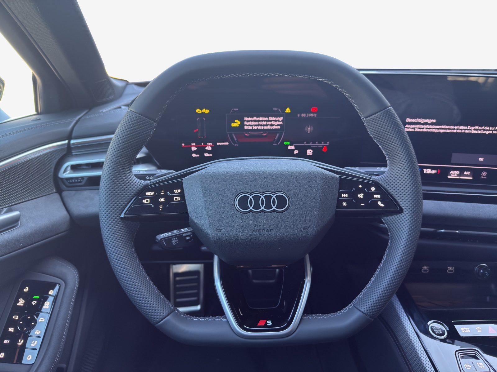AUDI A5 Avant e-hybrid quattro Attraction 220 kW S tronic-image-9