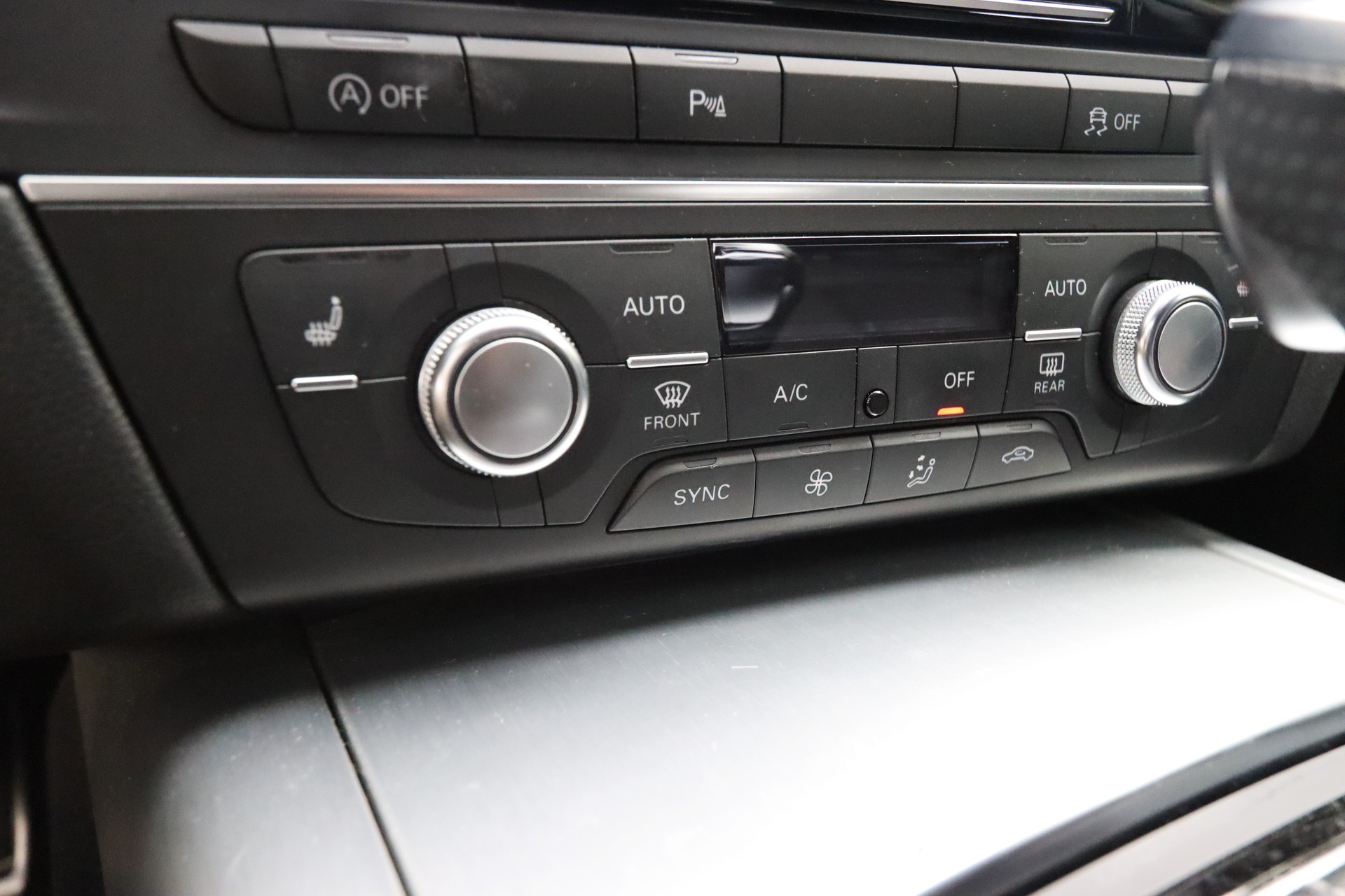 AUDI A6 2.0 TDI S-tronic-image-19