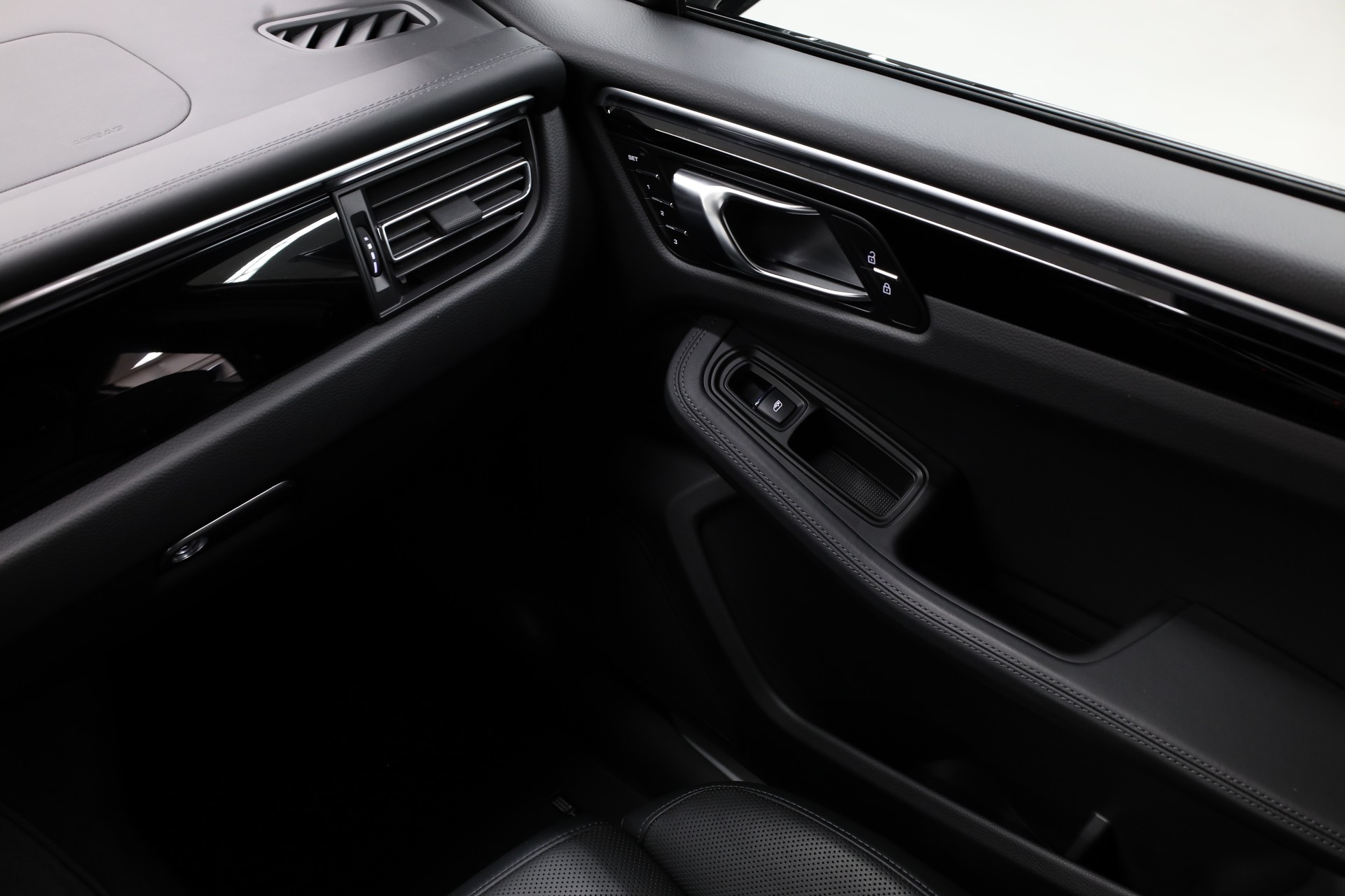 PORSCHE Macan 2.9 V6 S-image-27