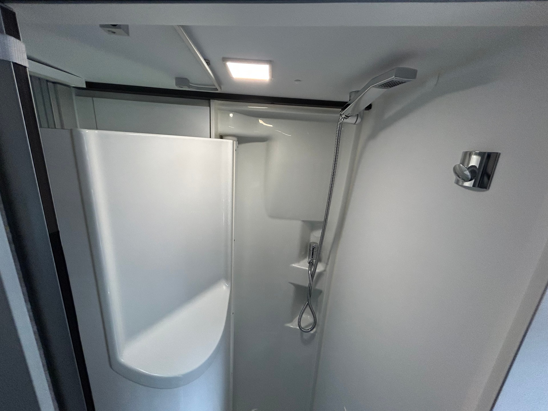 ADRIA Twin Sports 640 SGX-image-18
