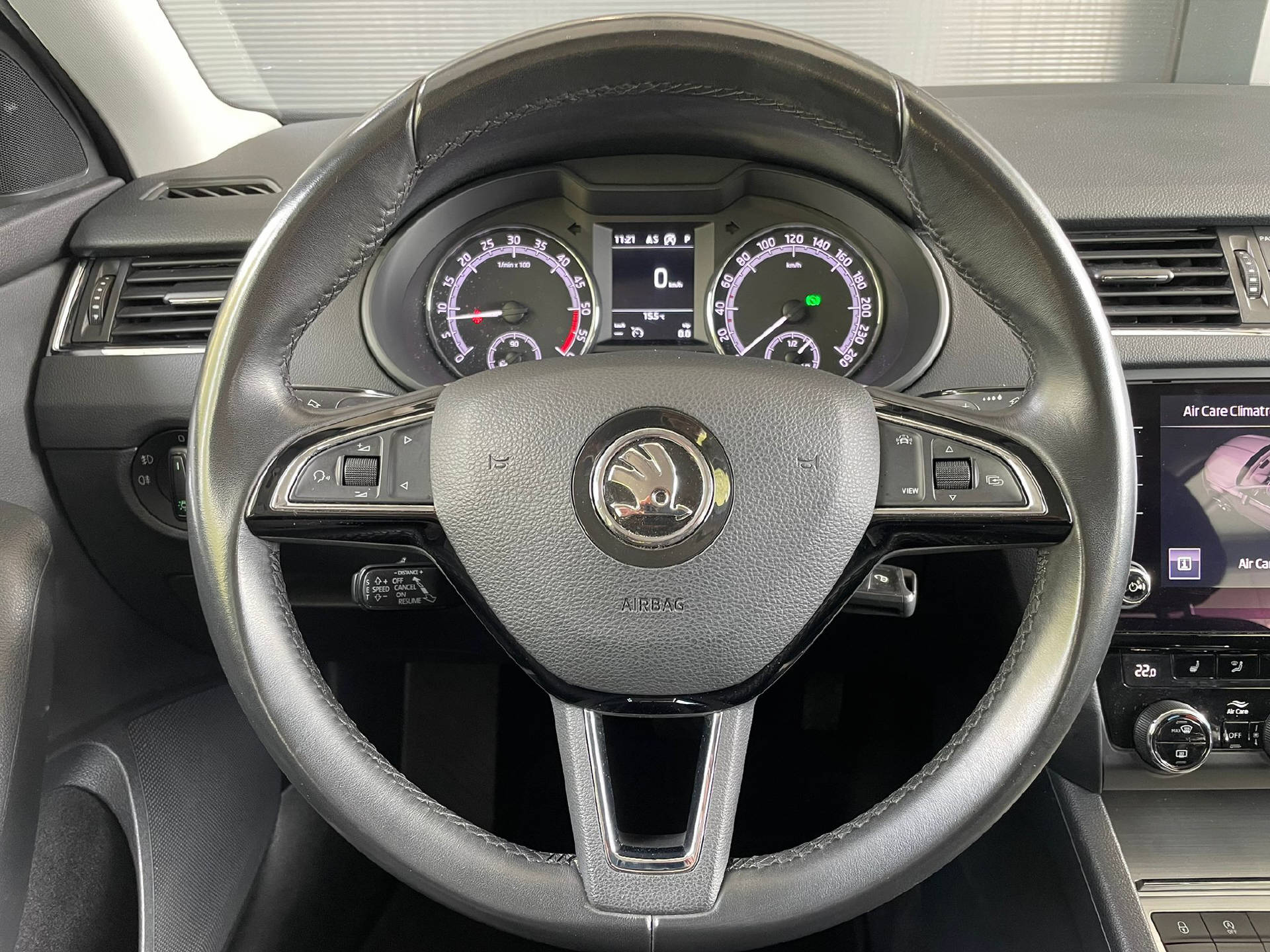 SKODA Octavia Combi 2.0 TDI 150 Ambition DSG-image-7