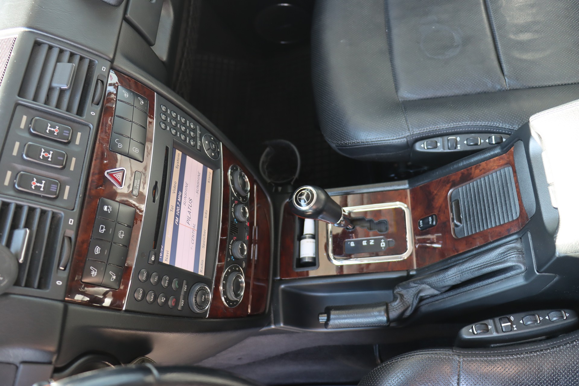 MERCEDES-BENZ G 350 BlueTEC 7G-Tronic-image-13