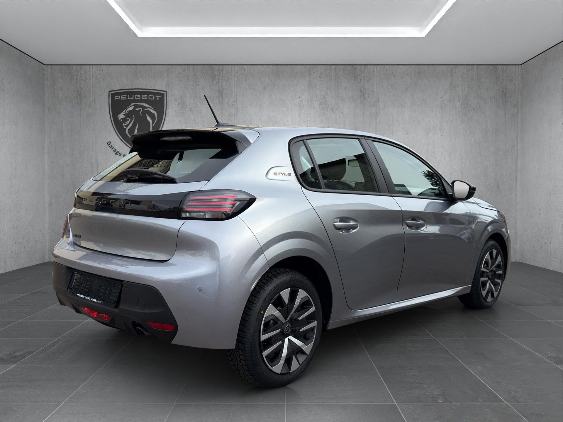 PEUGEOT 208 1.2 PureTech 100 Style-image-4