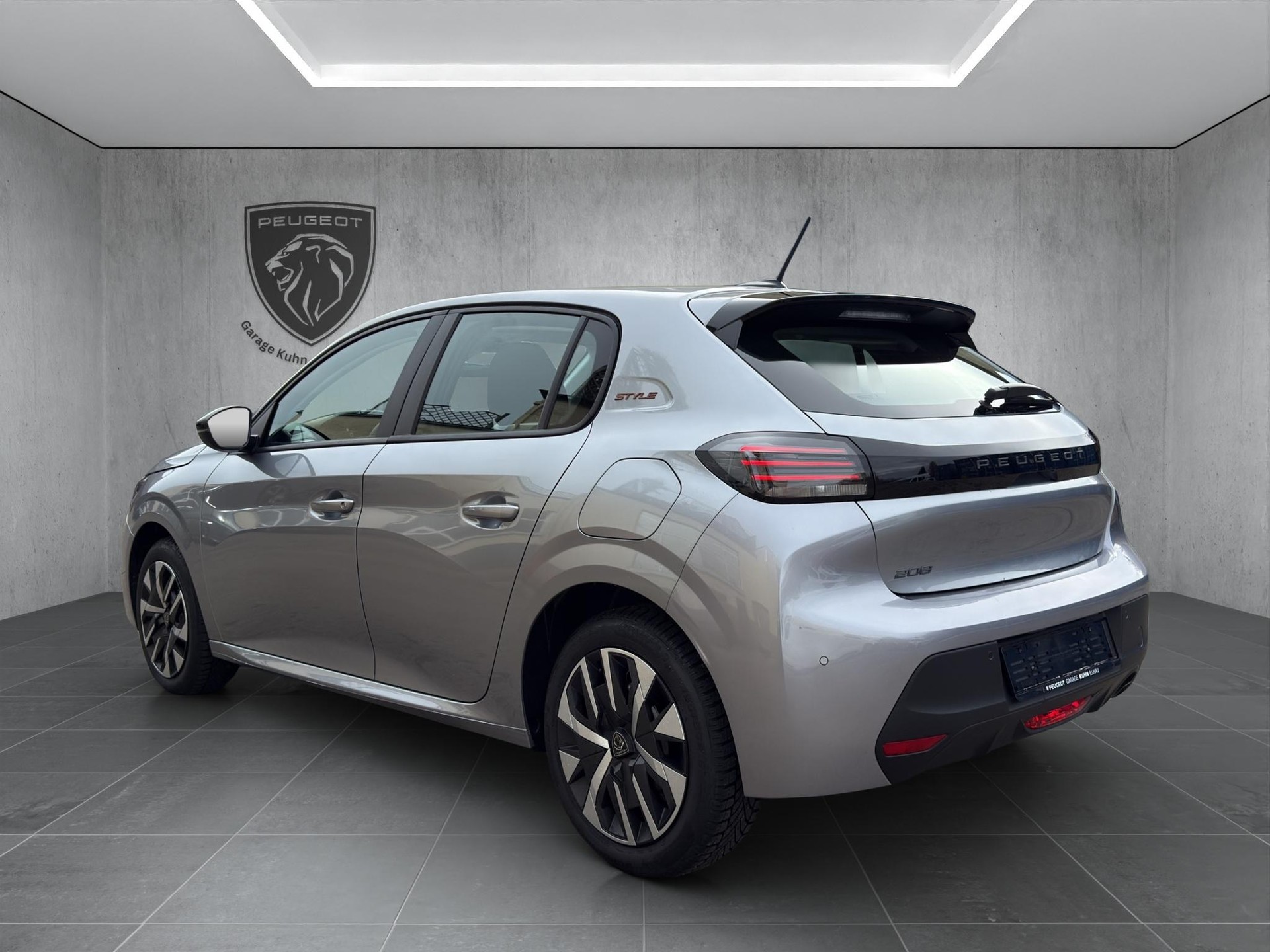 PEUGEOT 208 1.2 PureTech 100 Style-image-6