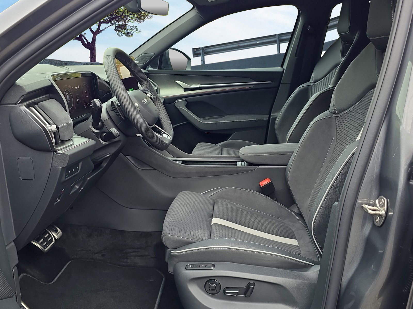 SKODA Kodiaq 2.0 TSI Sportline 4x4-image-6