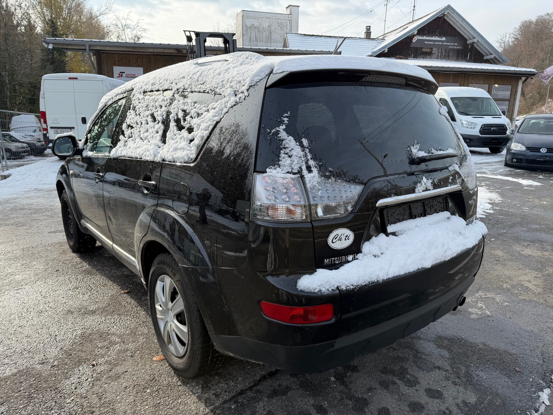 MITSUBISHI Outlander 2.2 DID Navigator 4WD-image-4