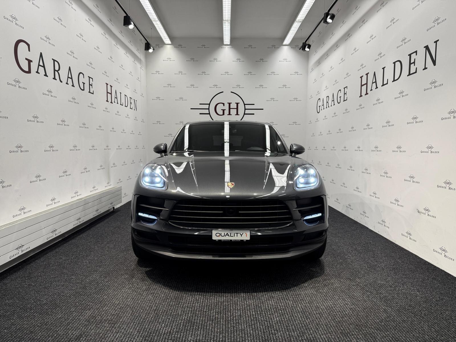 PORSCHE Macan 2.0-image-1