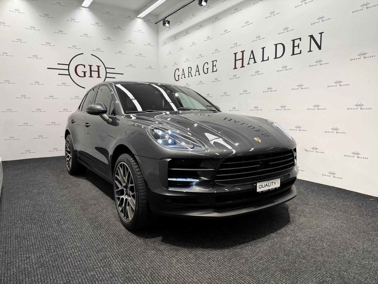 PORSCHE Macan 2.0-image-0