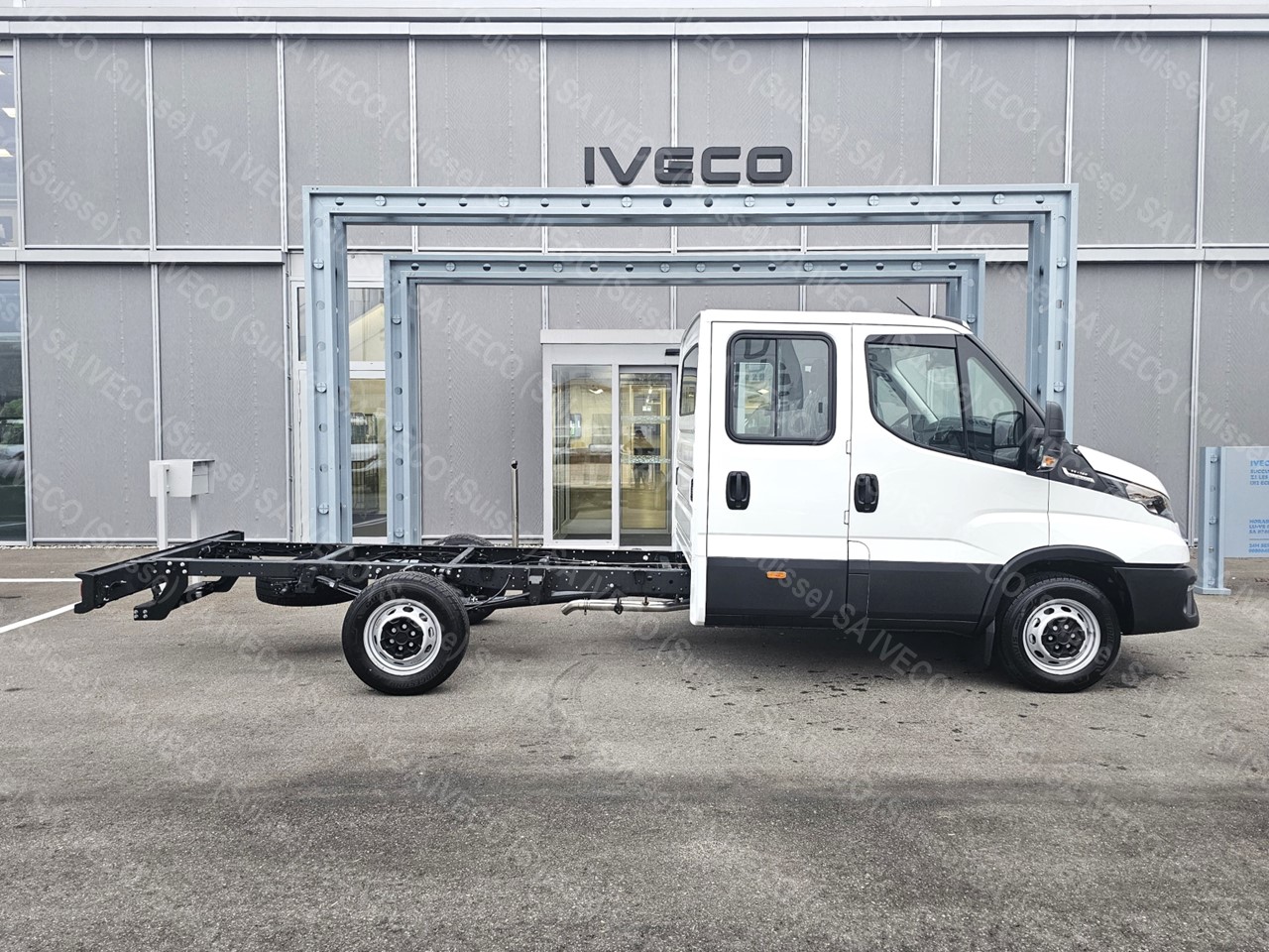 IVECO 35S16BA8 D Double cabine-image-1