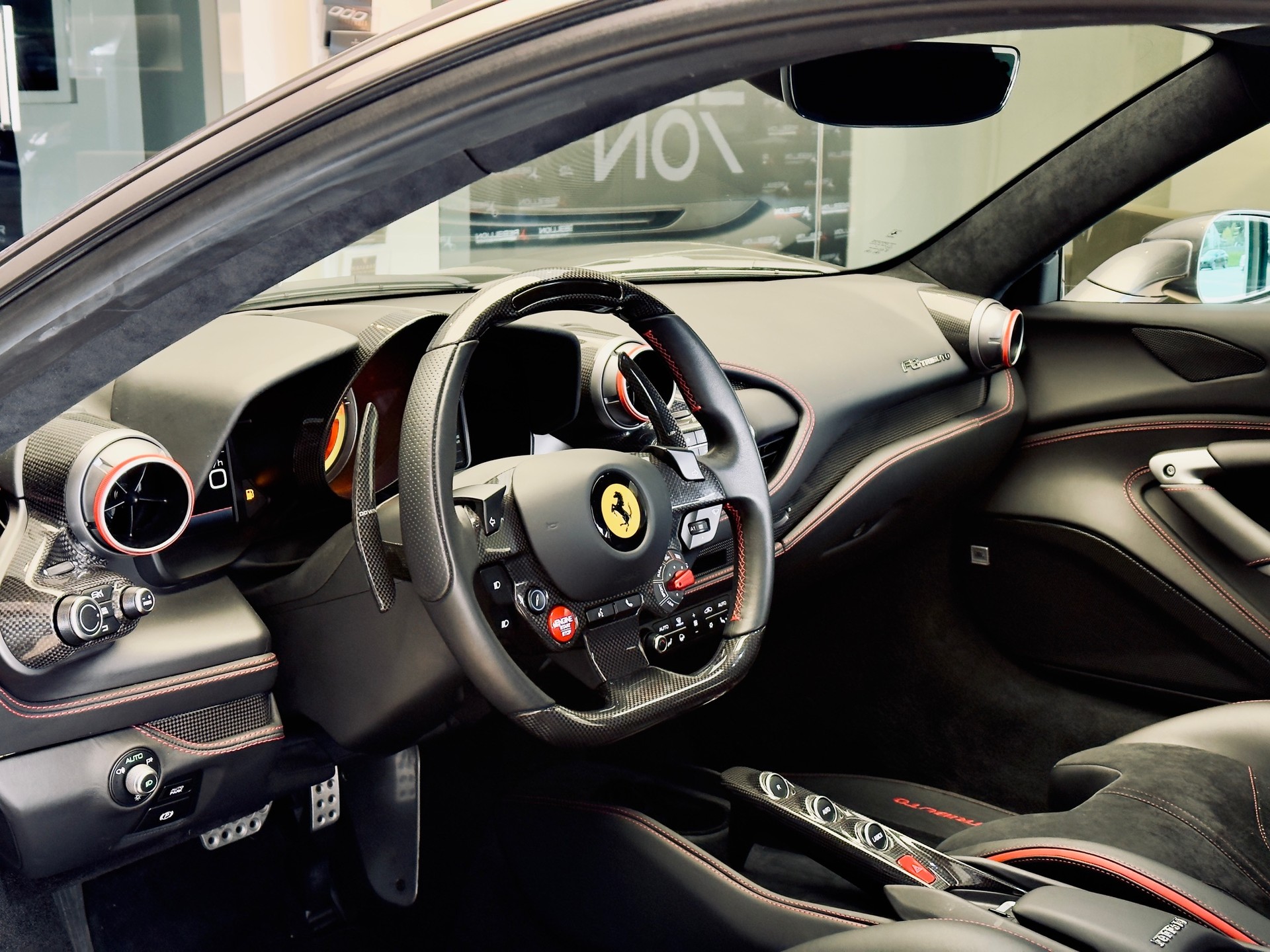 FERRARI F8 Tributo-image-14