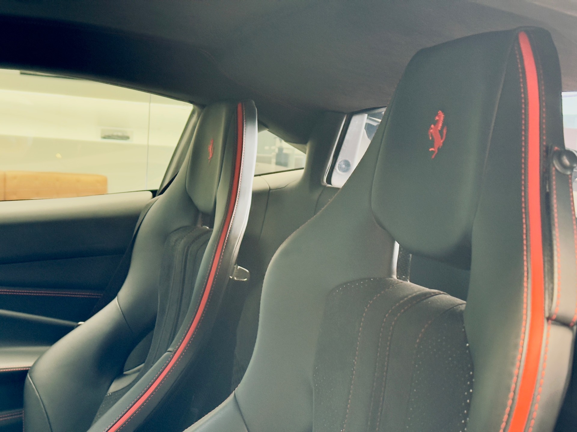 FERRARI F8 Tributo-image-21