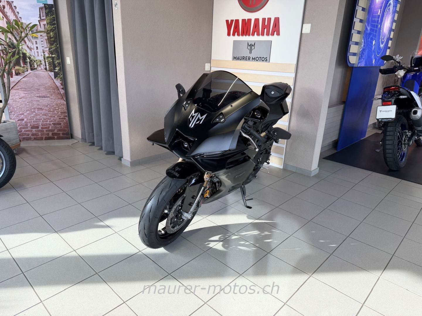 YAMAHA YZF R9-showroom-element-3
