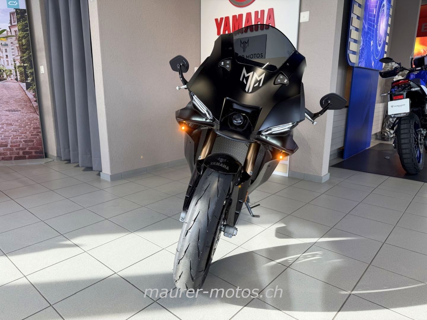 YAMAHA YZF R9-showroom-element-2