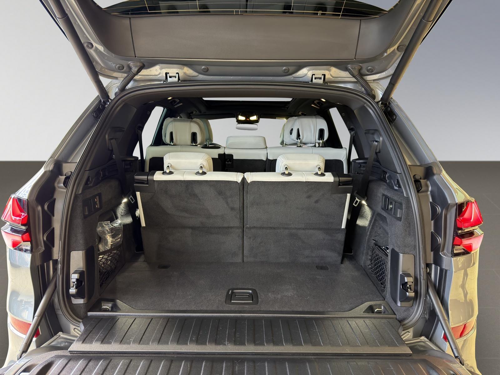 BMW X5 30d xDrive M-SportPaket 7 Plätze-image-17