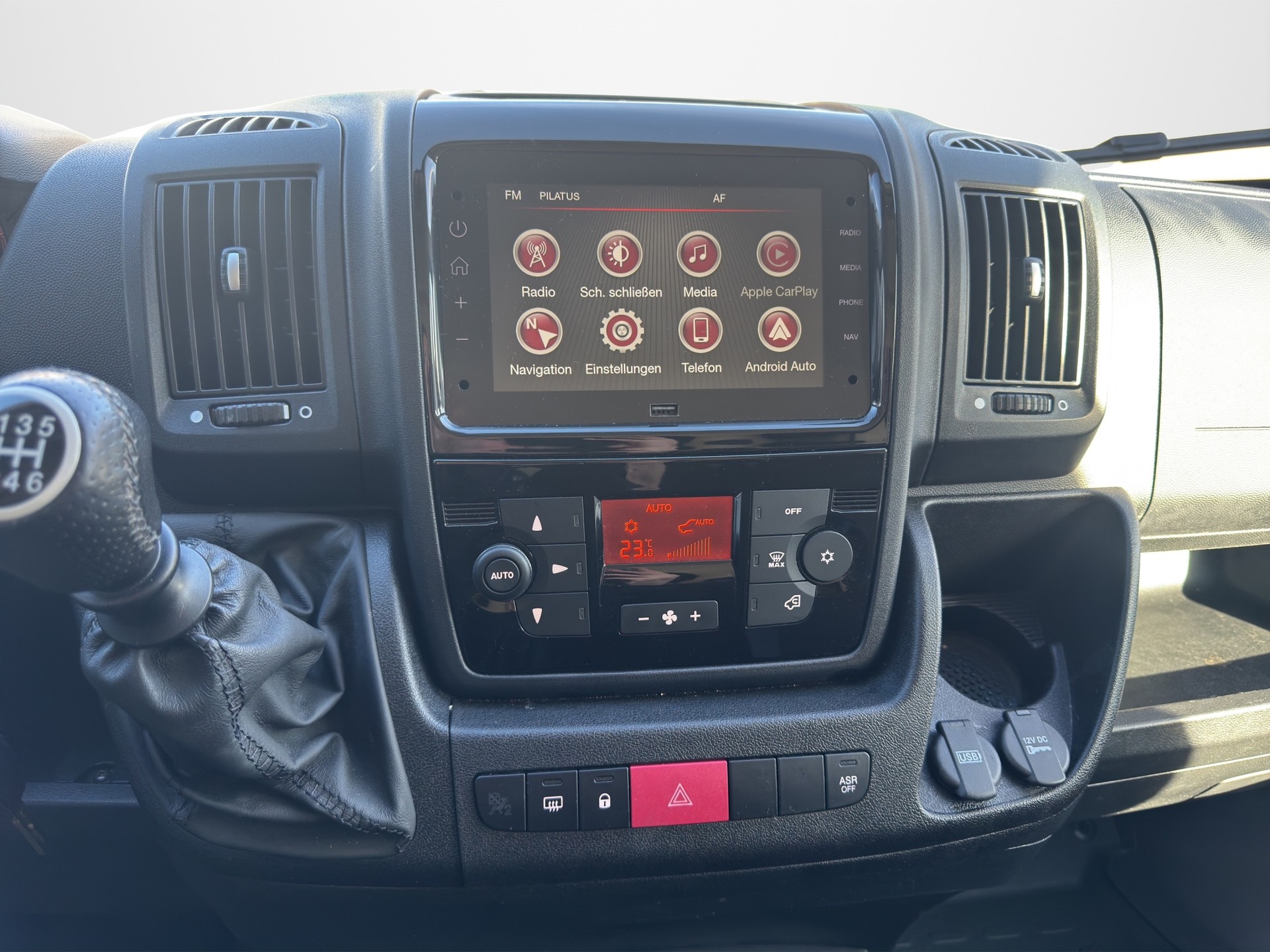 CITROEN Jumper 35+ 2.2 BlueHDi 140 Heavy L4H2-image-11