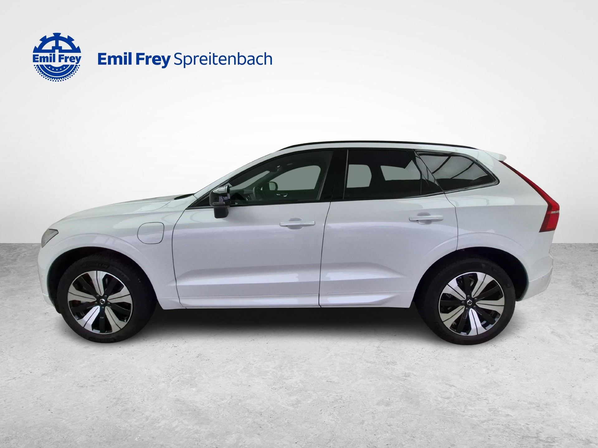VOLVO XC60 2.0 T6 TE Plus Dark eAWD-image-2