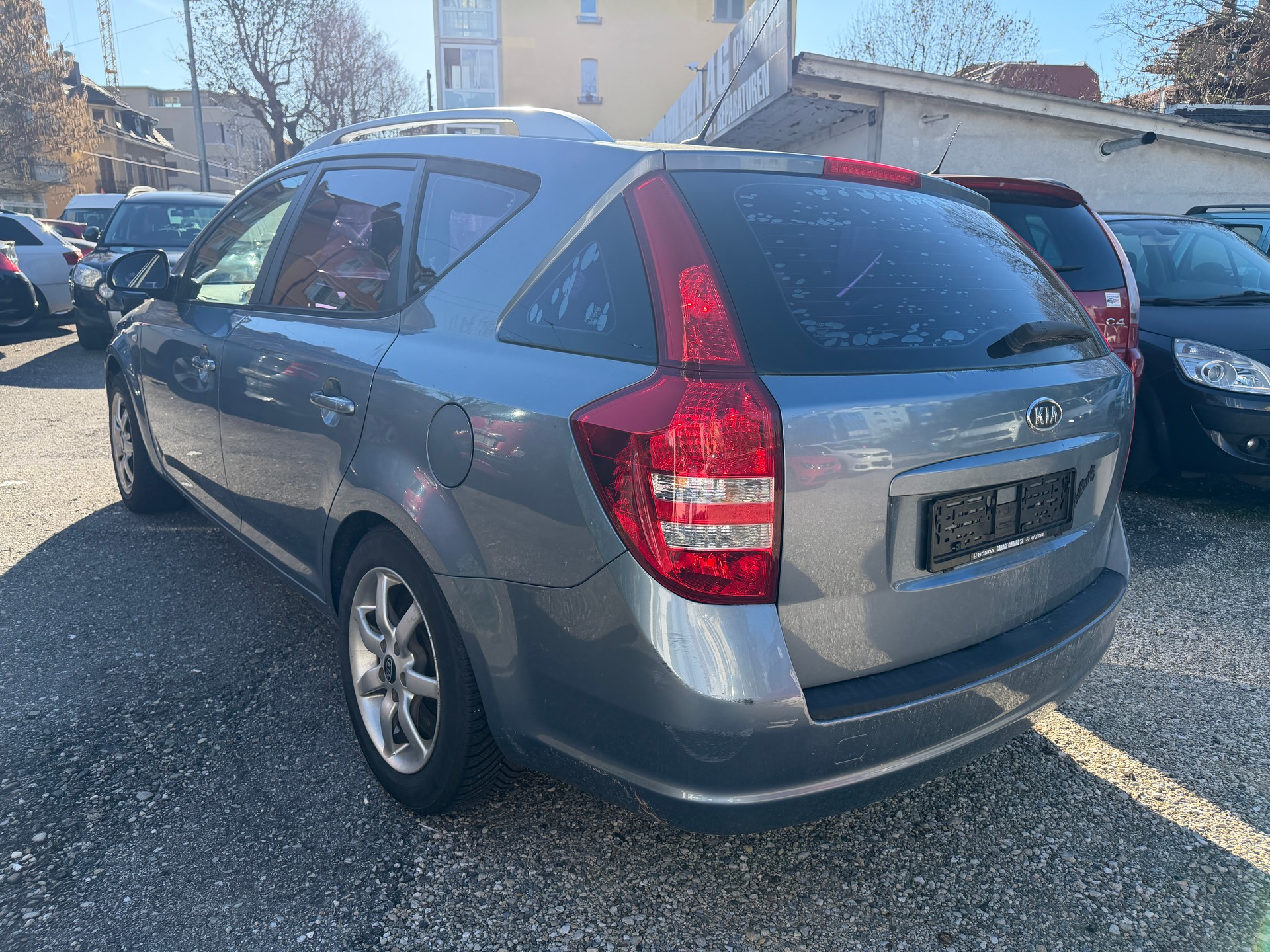 KIA Cee'd Sporty Wagon 1.6 CRDi Style-image-3