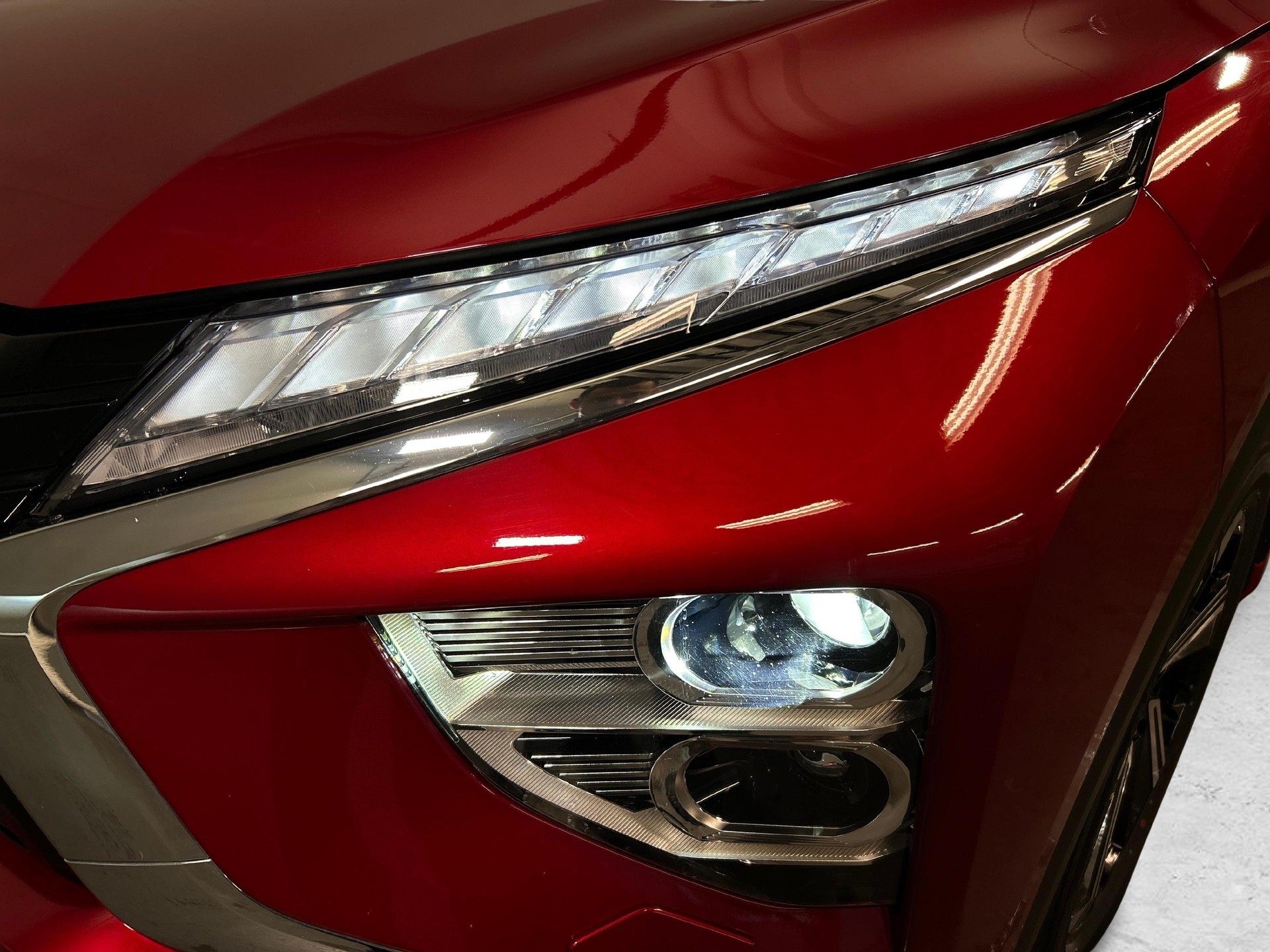 MITSUBISHI Eclipse Cross 2.4 PHEV Instyle 4x4-image-15