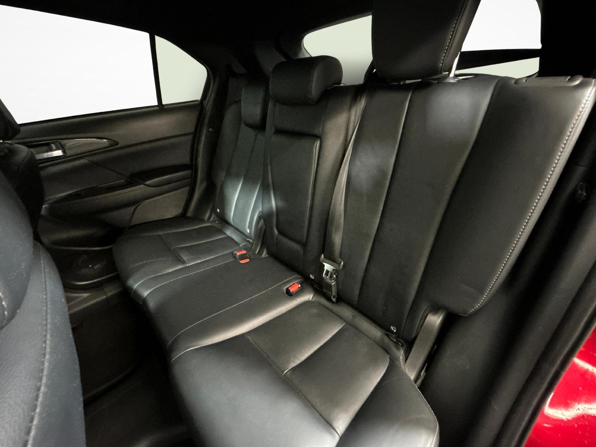 MITSUBISHI Eclipse Cross 2.4 PHEV Instyle 4x4-image-3