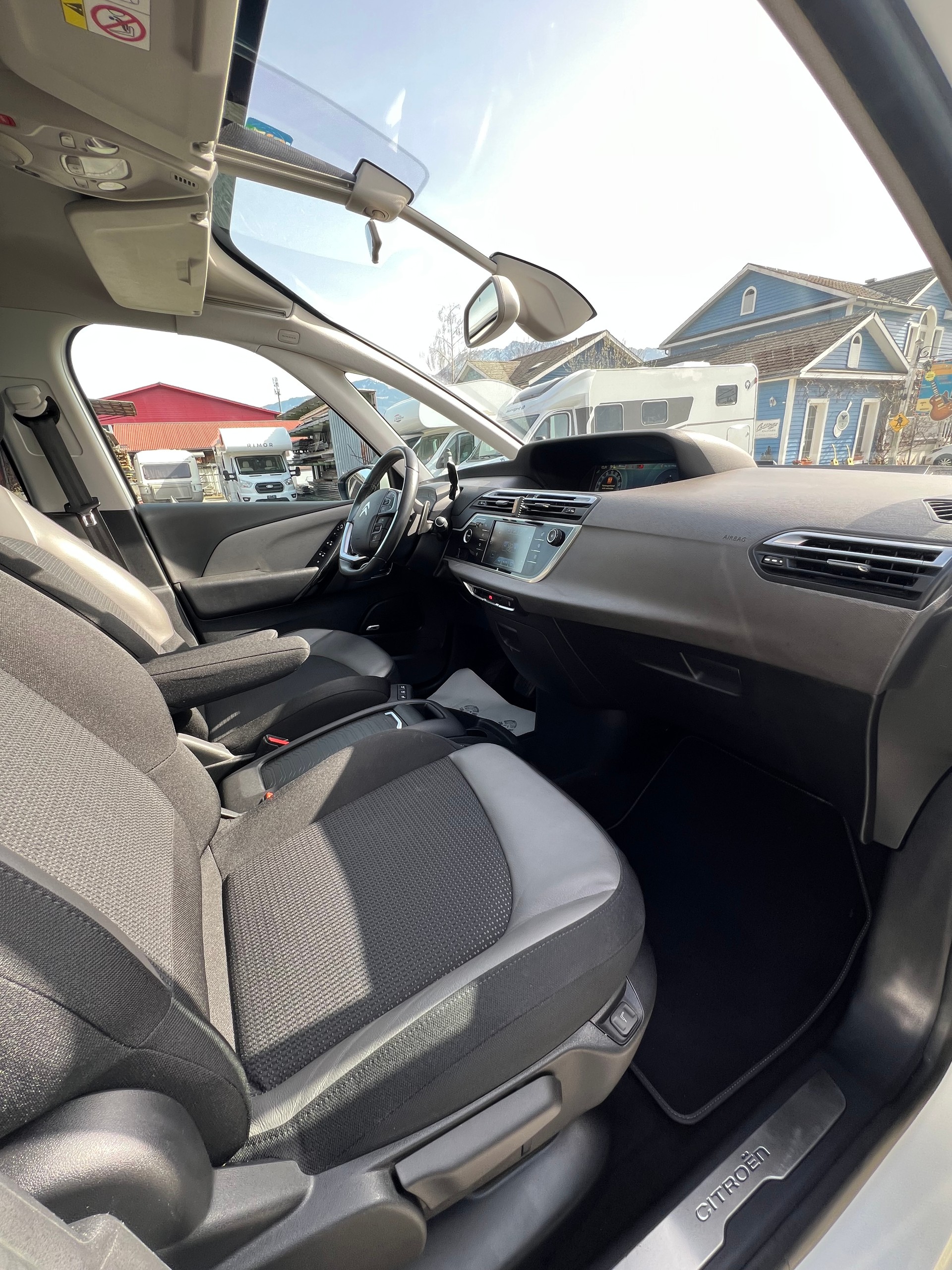CITROEN Grand C4 Picasso 2.0 BlueHDi Exclusive Automatic 7-Plätze-image-12