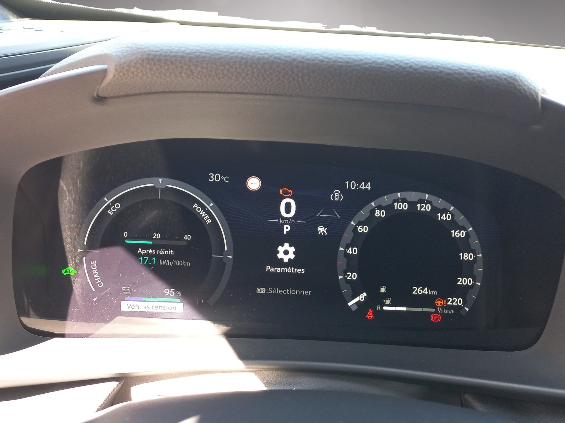 TOYOTA C-HR 2.0 PHEV CVT Trend-image-10