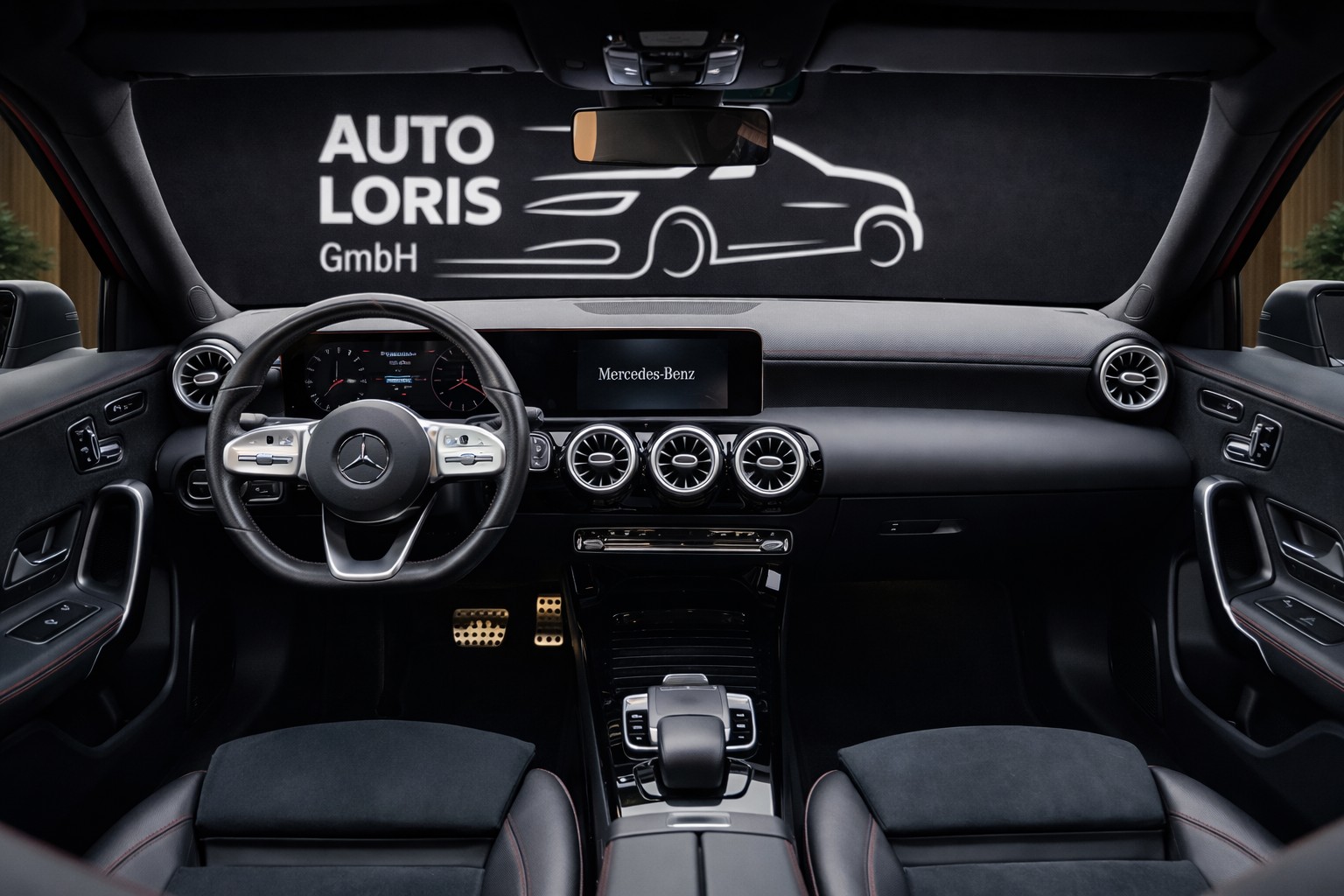 MERCEDES-BENZ A 200 AMG Line 7G-DCT-image-8