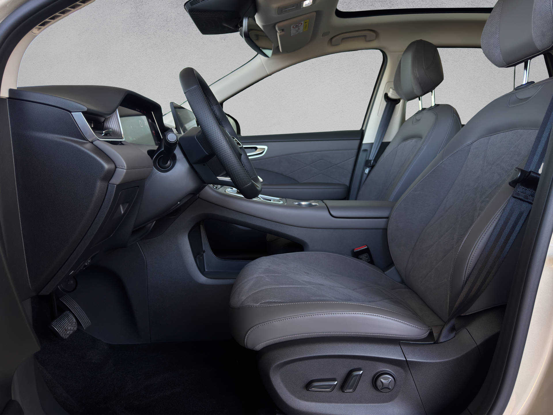 MG S6 EV 77 kWh Luxury 4WD-image-7