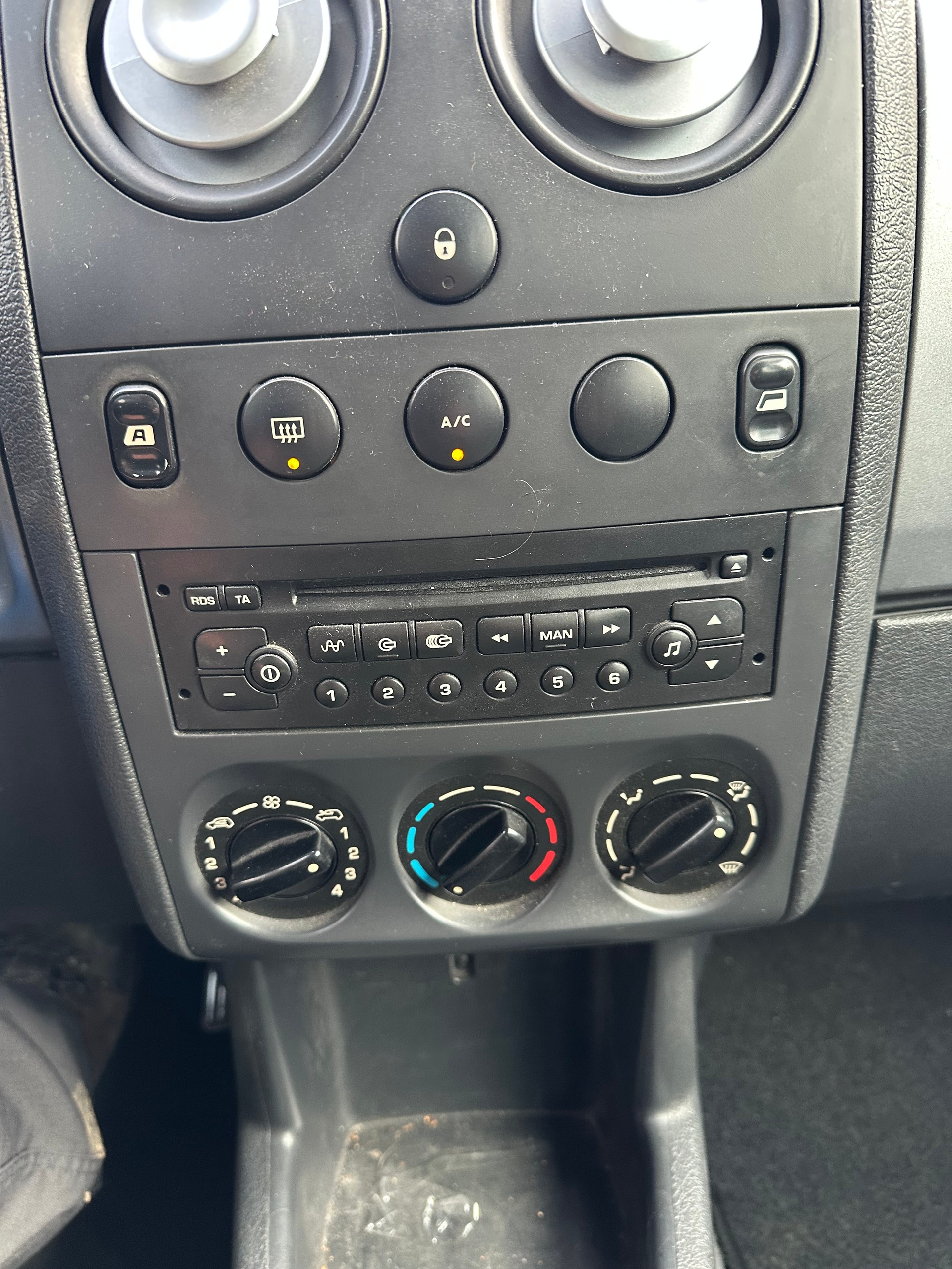 CITROEN Berlingo 1.6 16V X-TR FIXPREIS-image-16