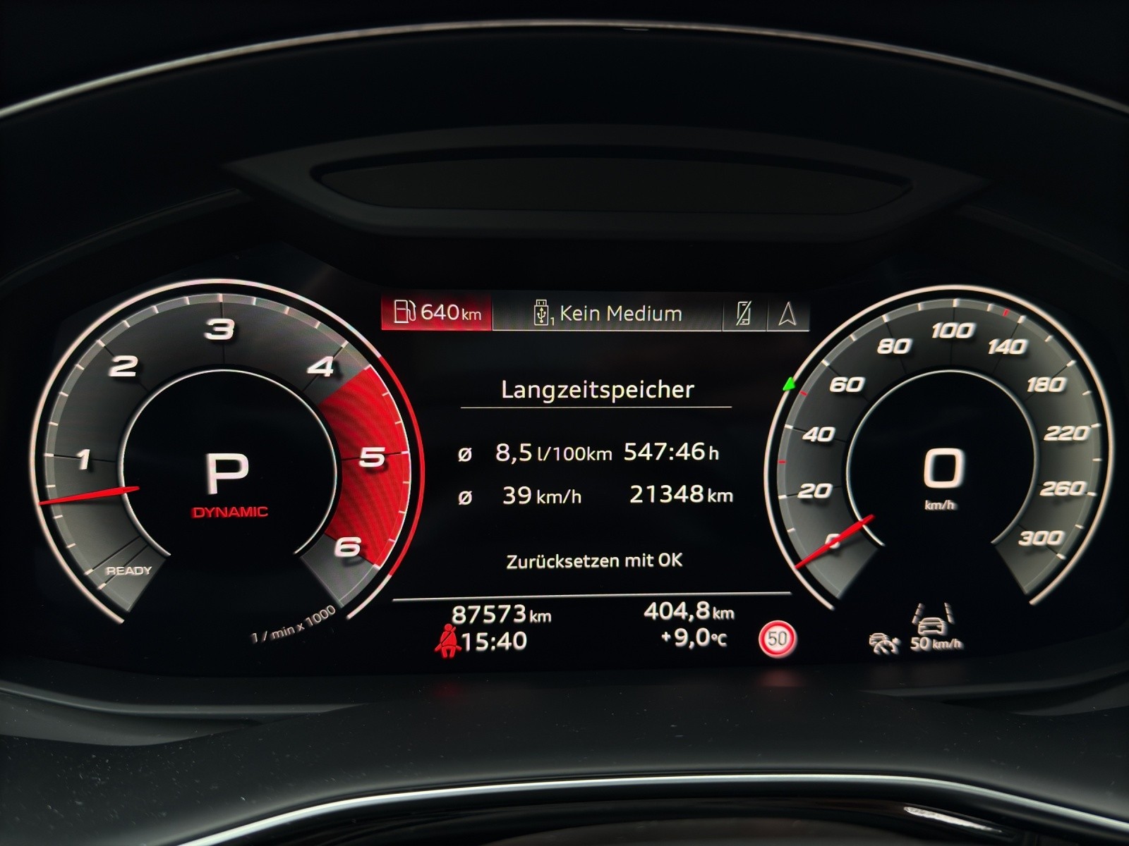 AUDI Q8 50 TDI Black Edition quattro tiptronic-image-16