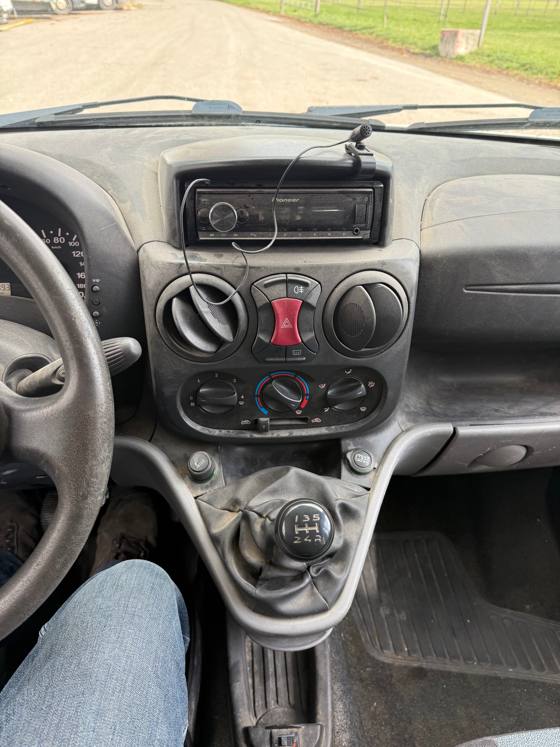 FIAT Doblò 1.6 Narural Power Cargo Swiss-image-11