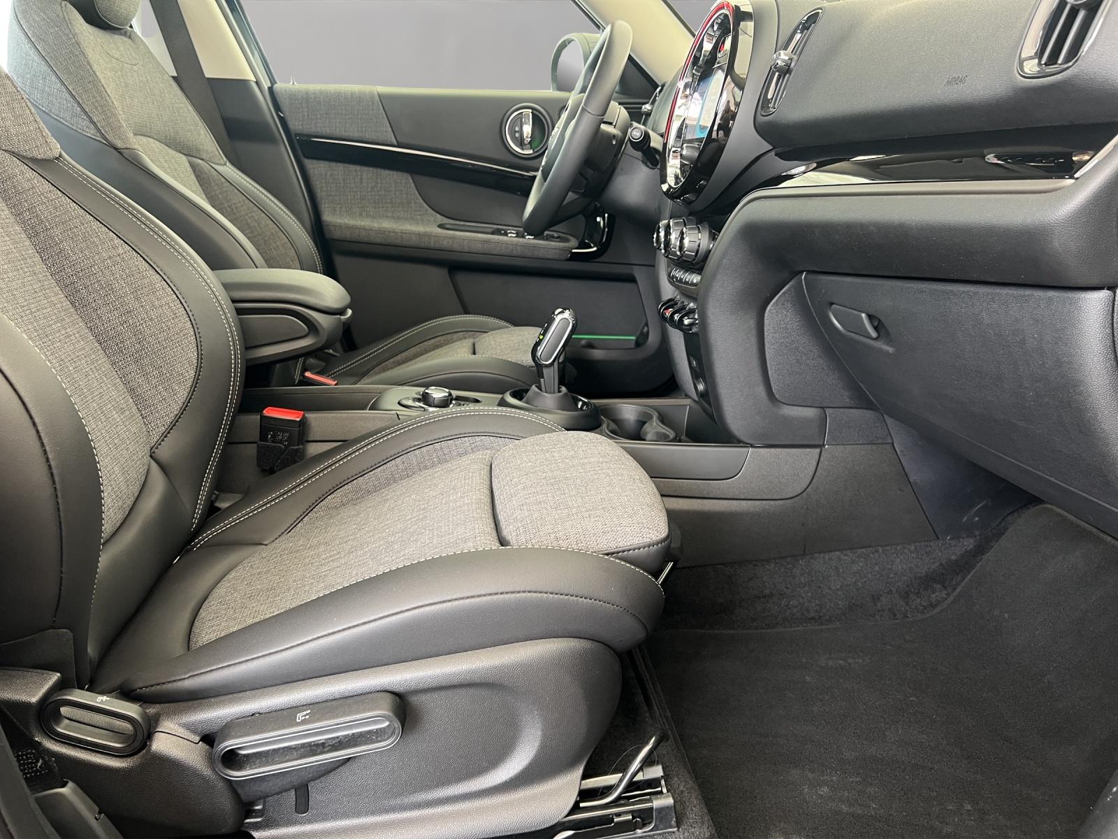 MINI Countryman Cooper ALL4 Steptronic-image-10