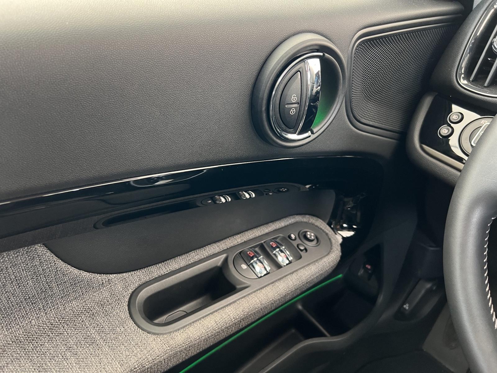 MINI Countryman Cooper ALL4 Steptronic-image-16