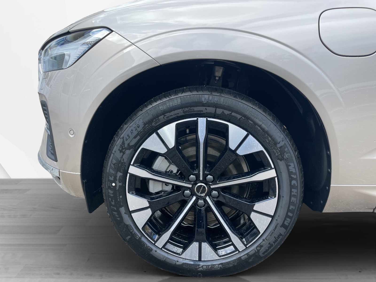 VOLVO XC60 2.0 T6 TE Ultra Bright eAWD-image-8
