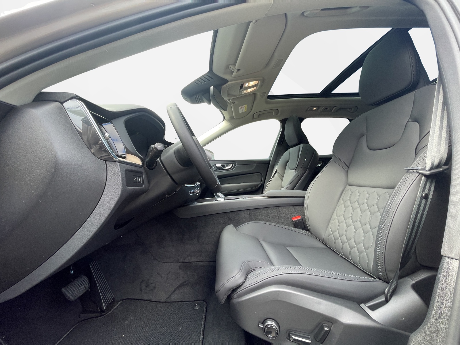 VOLVO XC60 2.0 T6 TE Ultra Bright eAWD-image-9