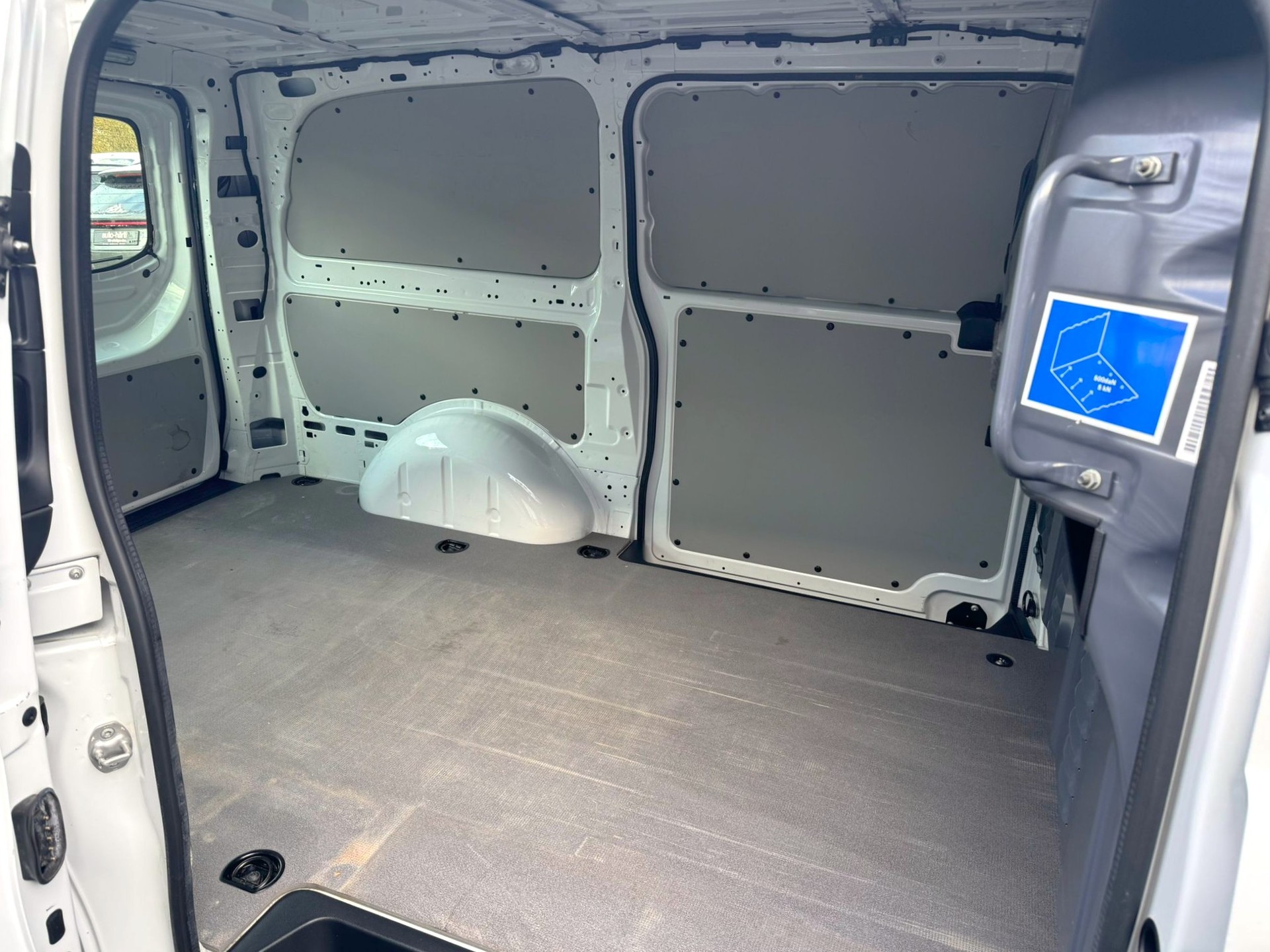 MERCEDES-BENZ Vito 114 Kaw. CDI Lang 9G-Tronic-image-9