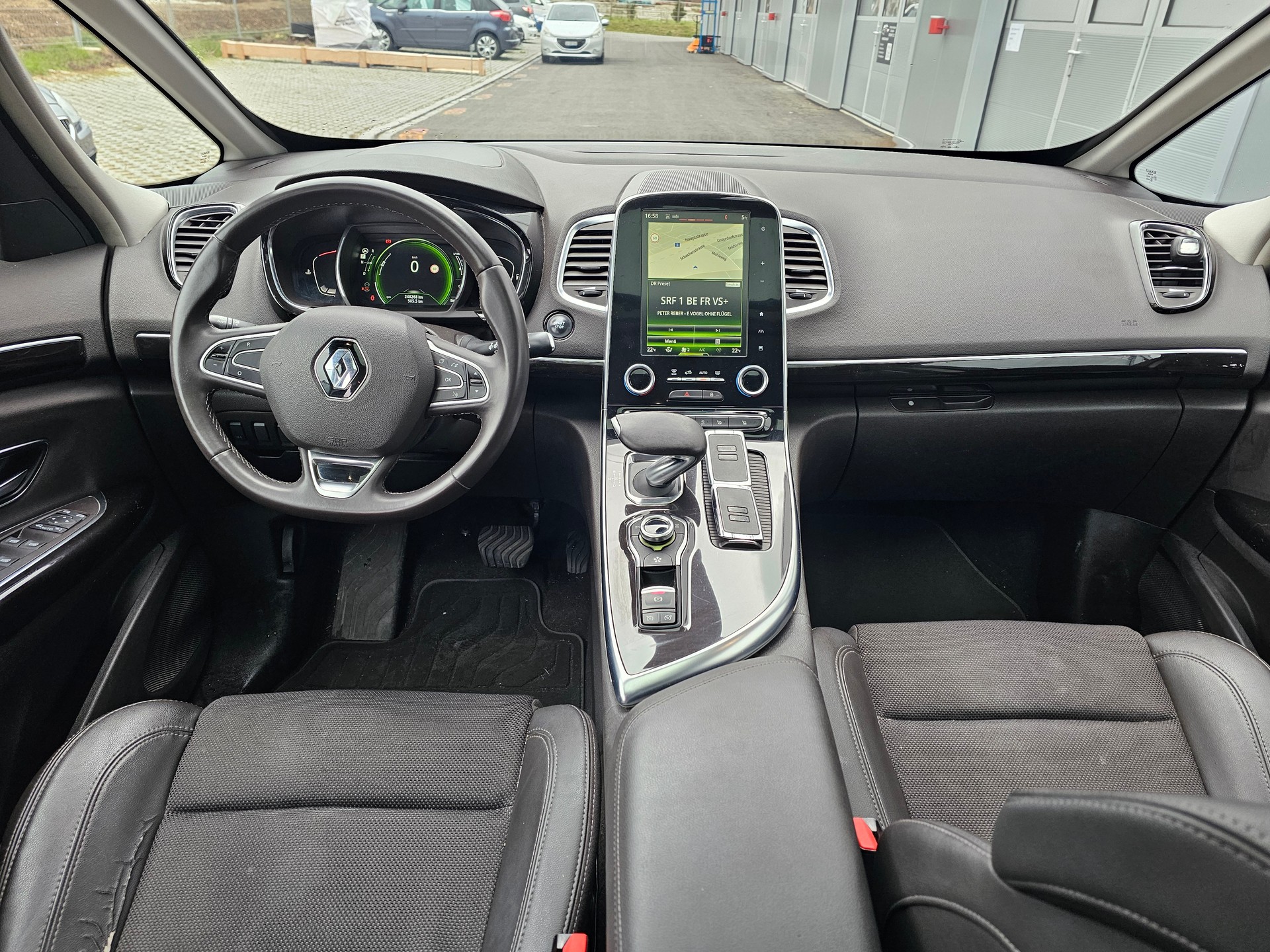 RENAULT Espace 1.6 dCi Intens EDC-image-7