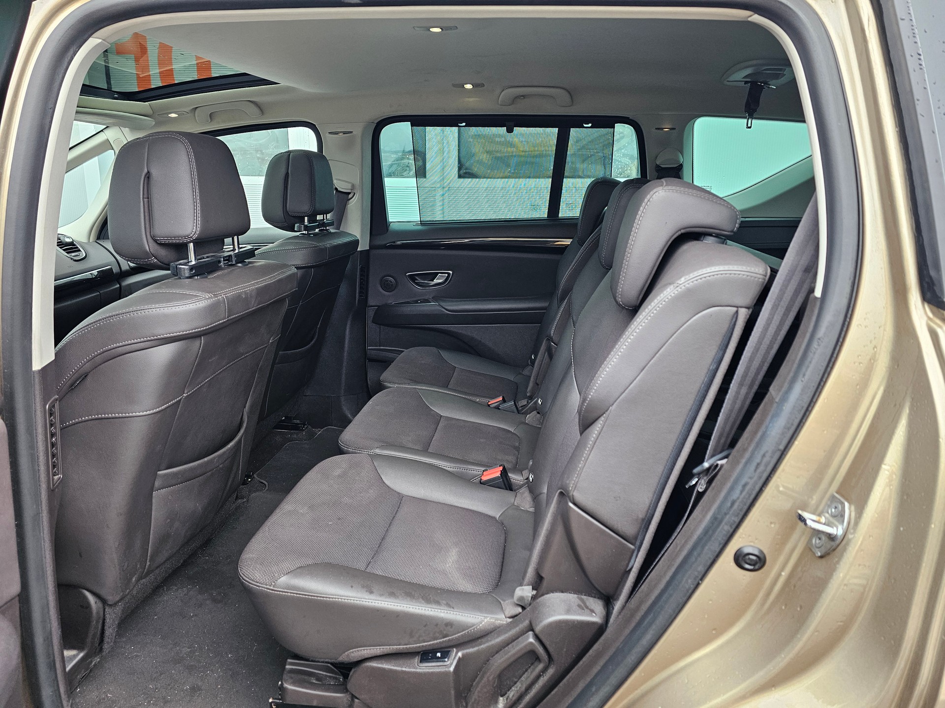 RENAULT Espace 1.6 dCi Intens EDC-image-11