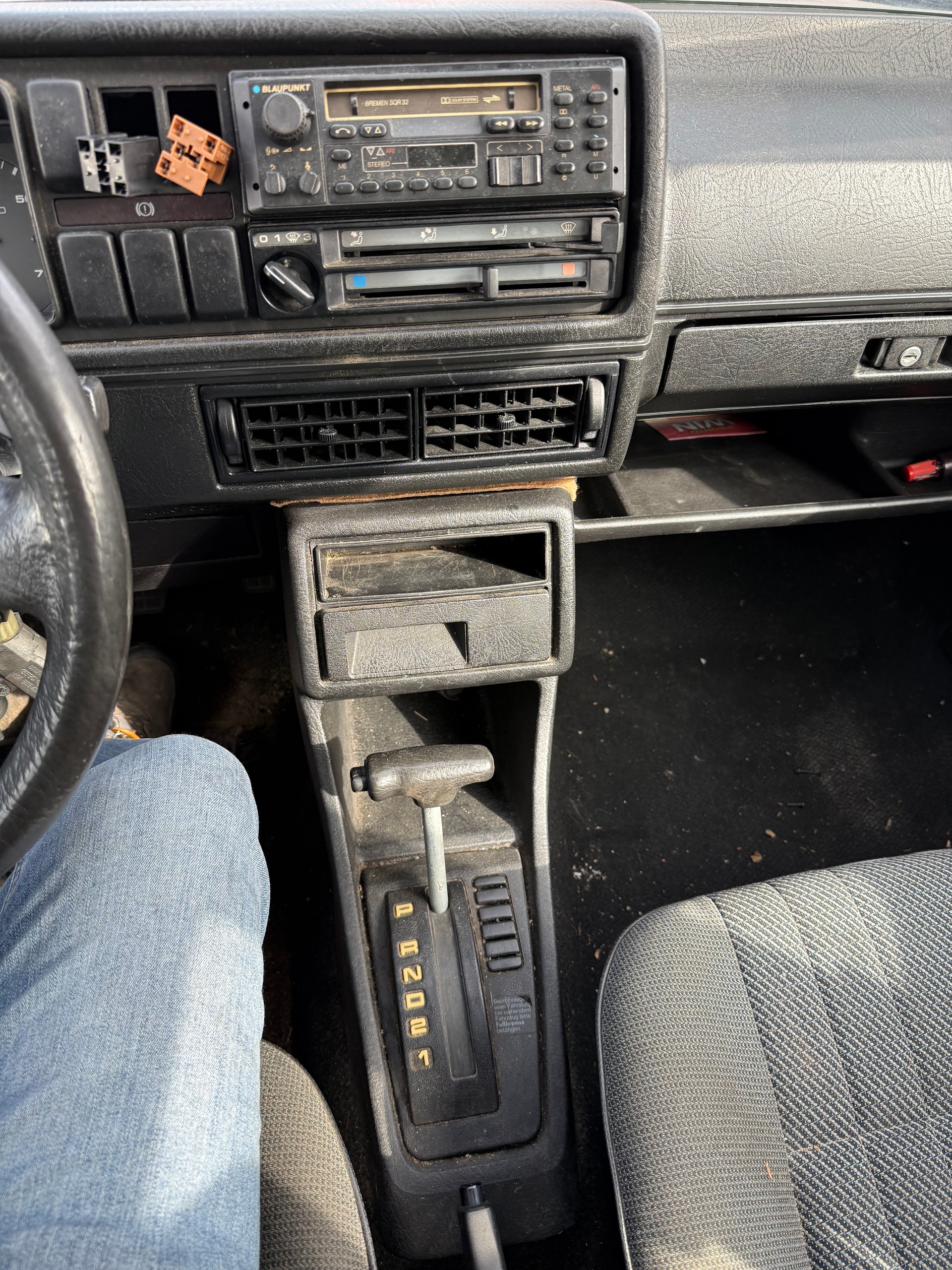 VW Golf 1800 CL-image-10