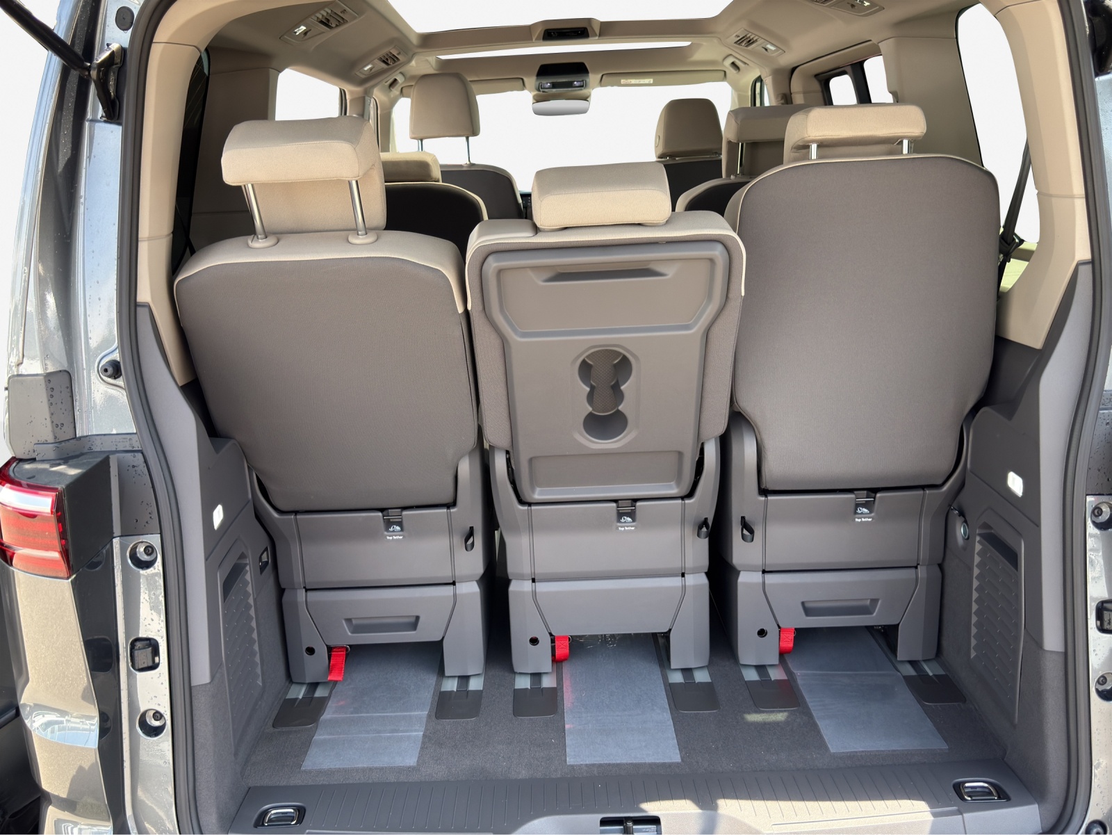 VW Multivan 2.0 TDI Liberty DSG-image-12