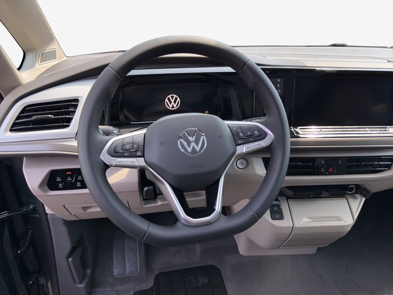 VW Multivan 2.0 TDI Liberty DSG-image-9