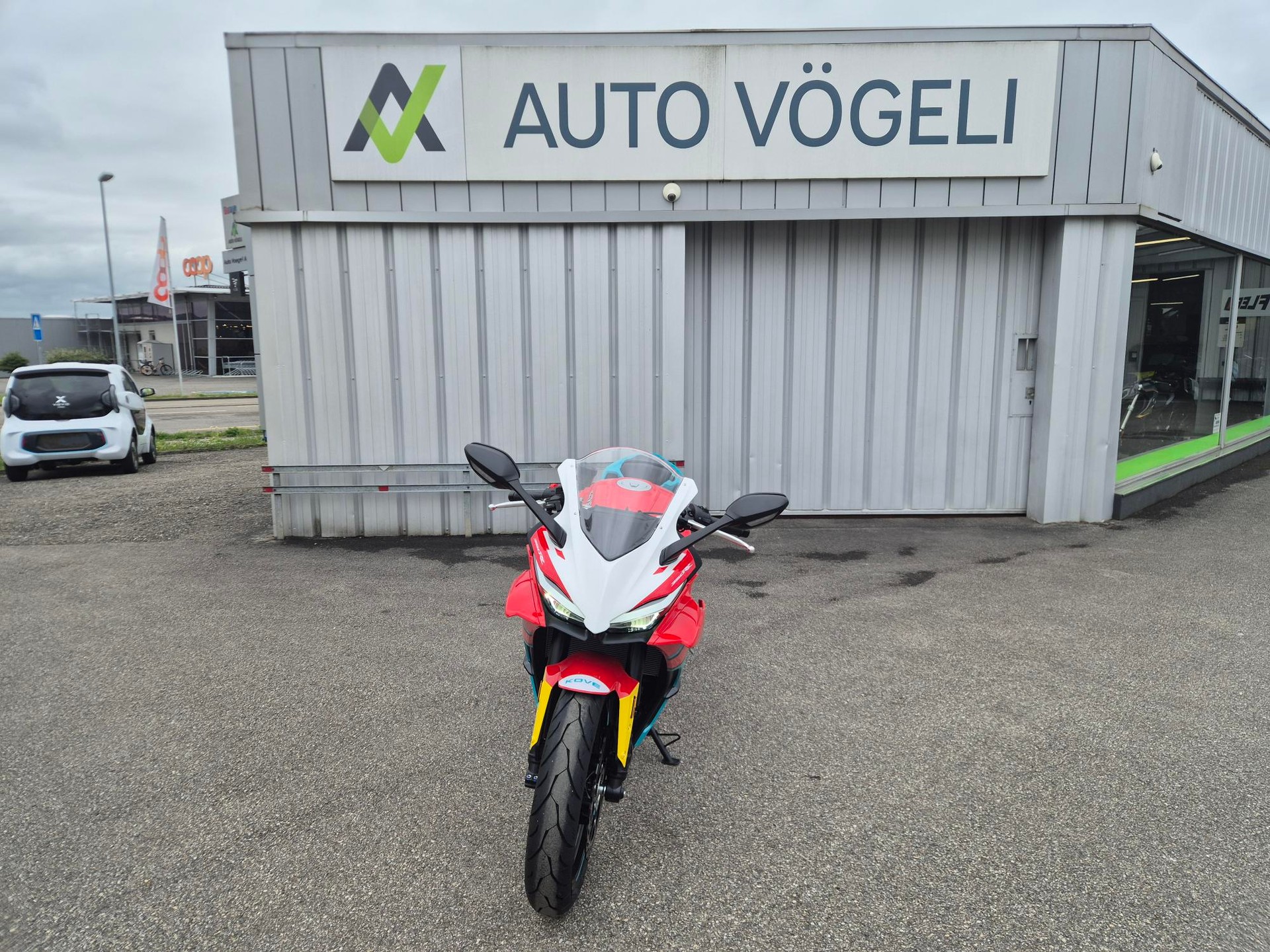 KOVE 350 RR WSBK JEREZ-showroom-element-1