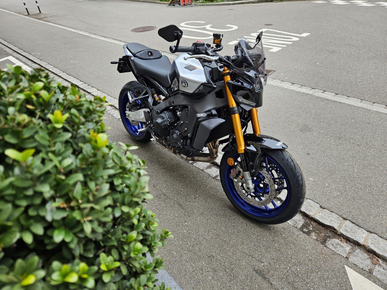 YAMAHA MT-09 SP-showroom-element-3
