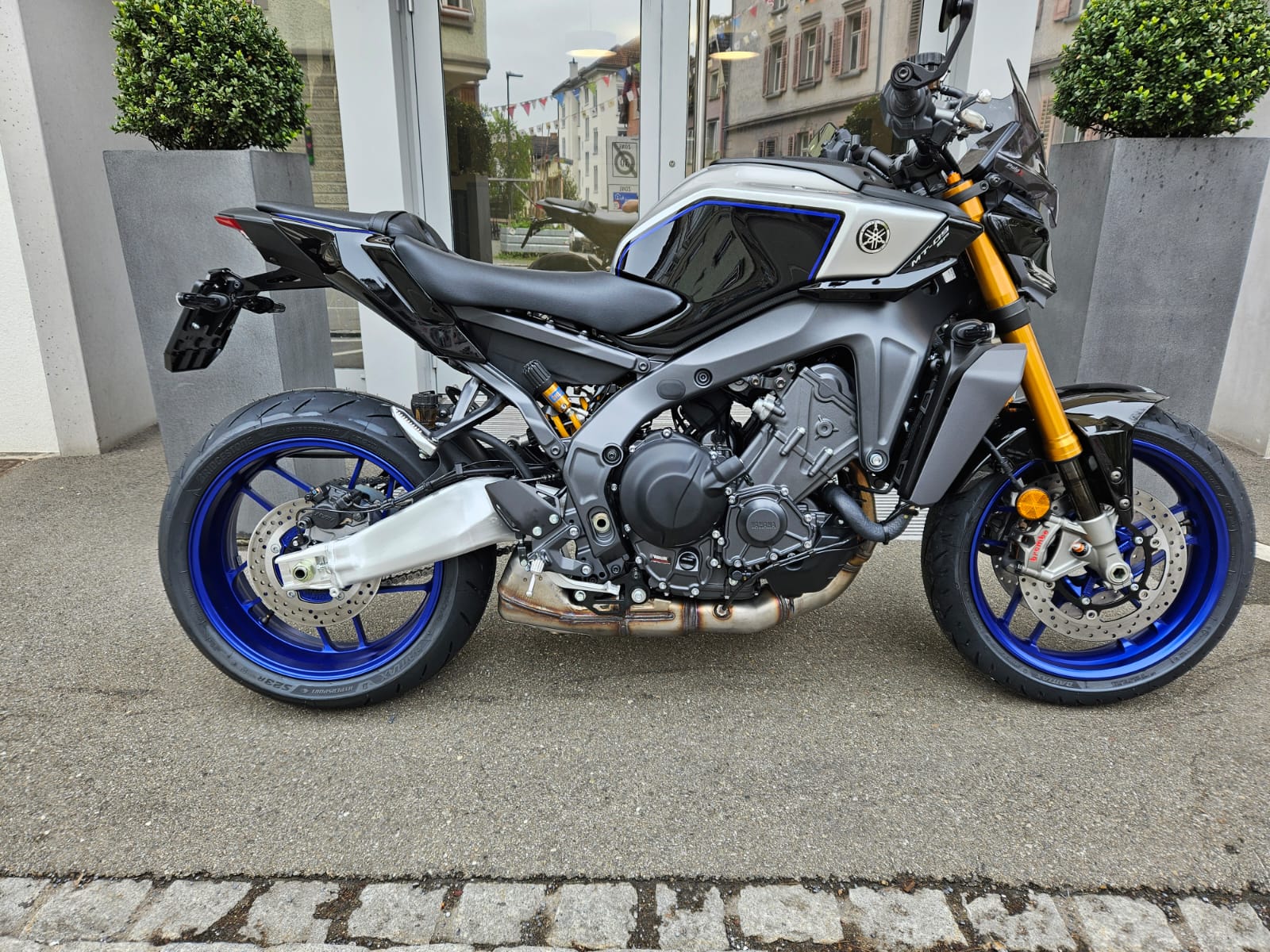 YAMAHA MT-09 SP-showroom-element-1