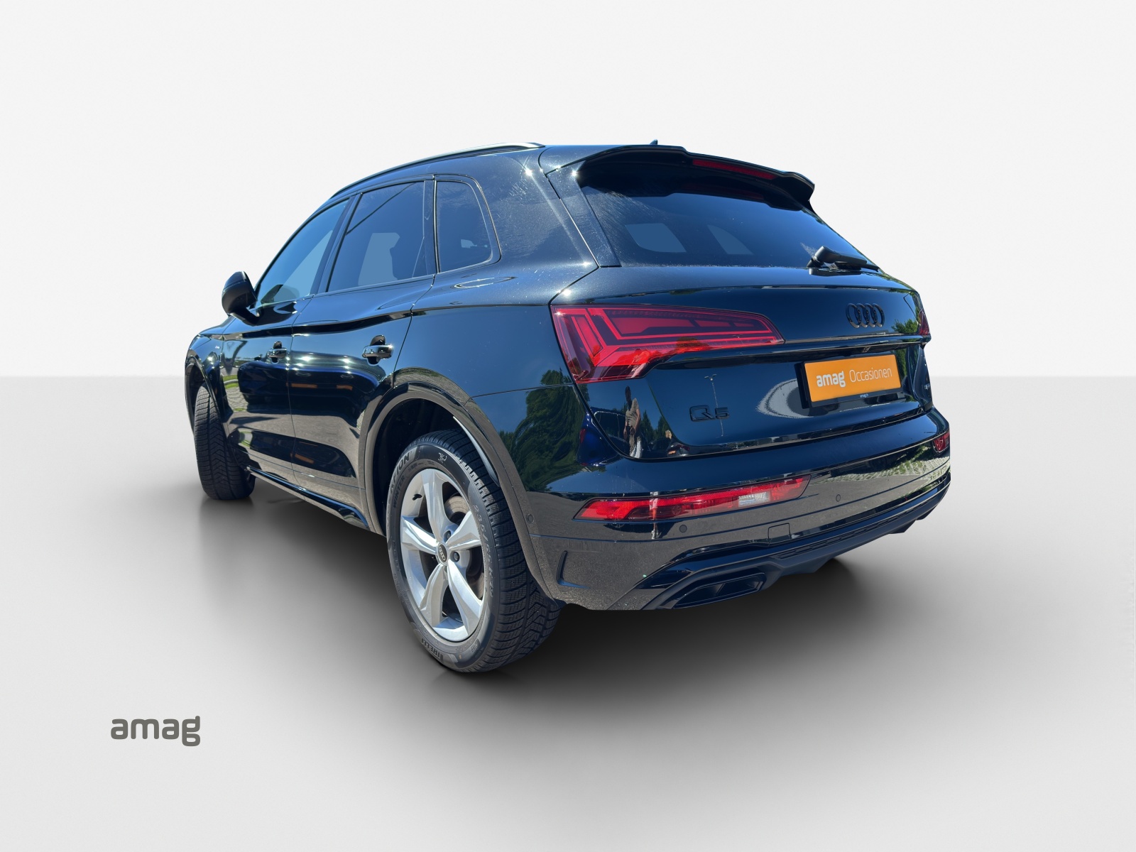 AUDI Q5 45 TFSI S-line quattro S-tronic-image-2