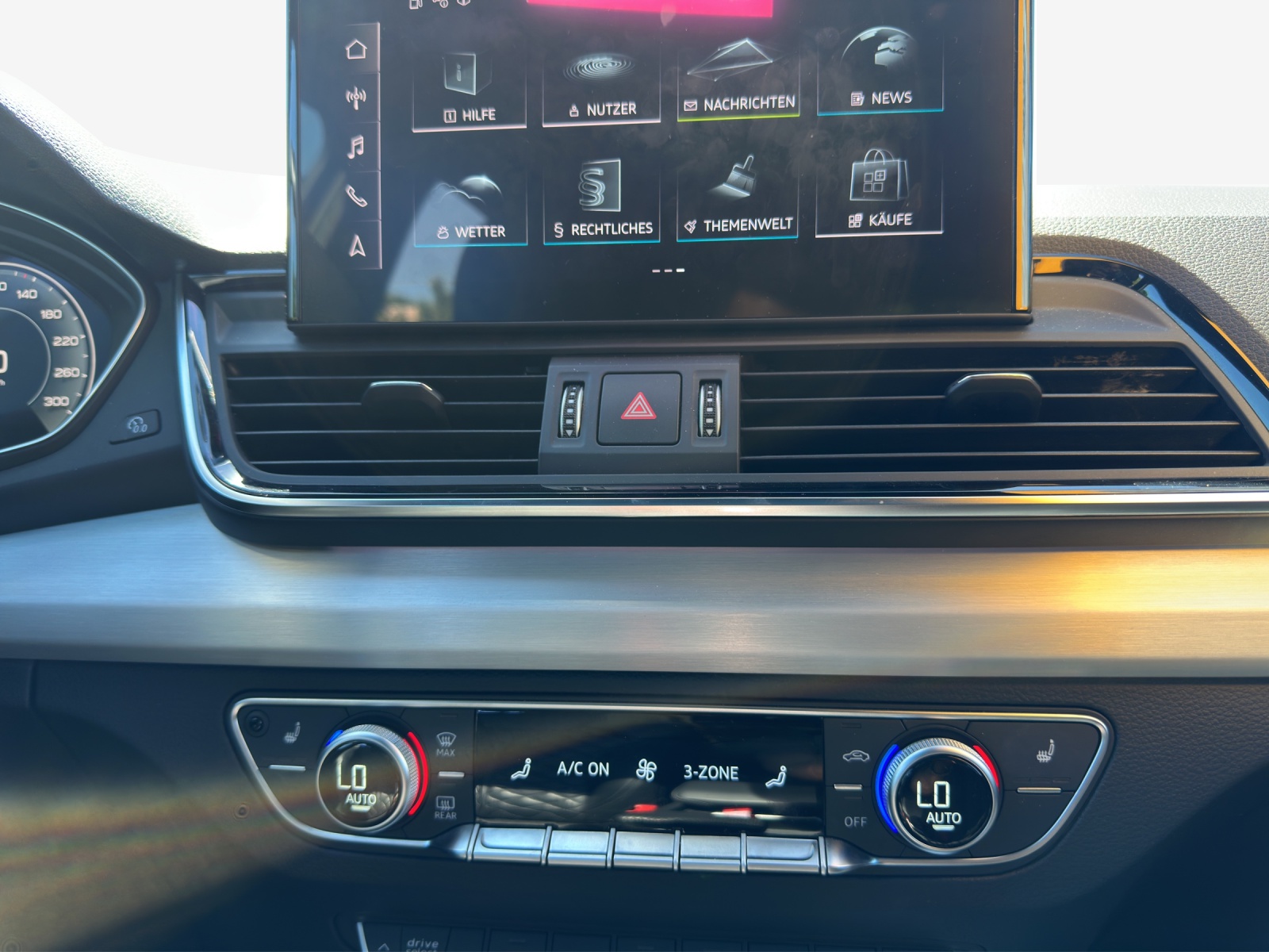 AUDI Q5 45 TFSI S-line quattro S-tronic-image-10