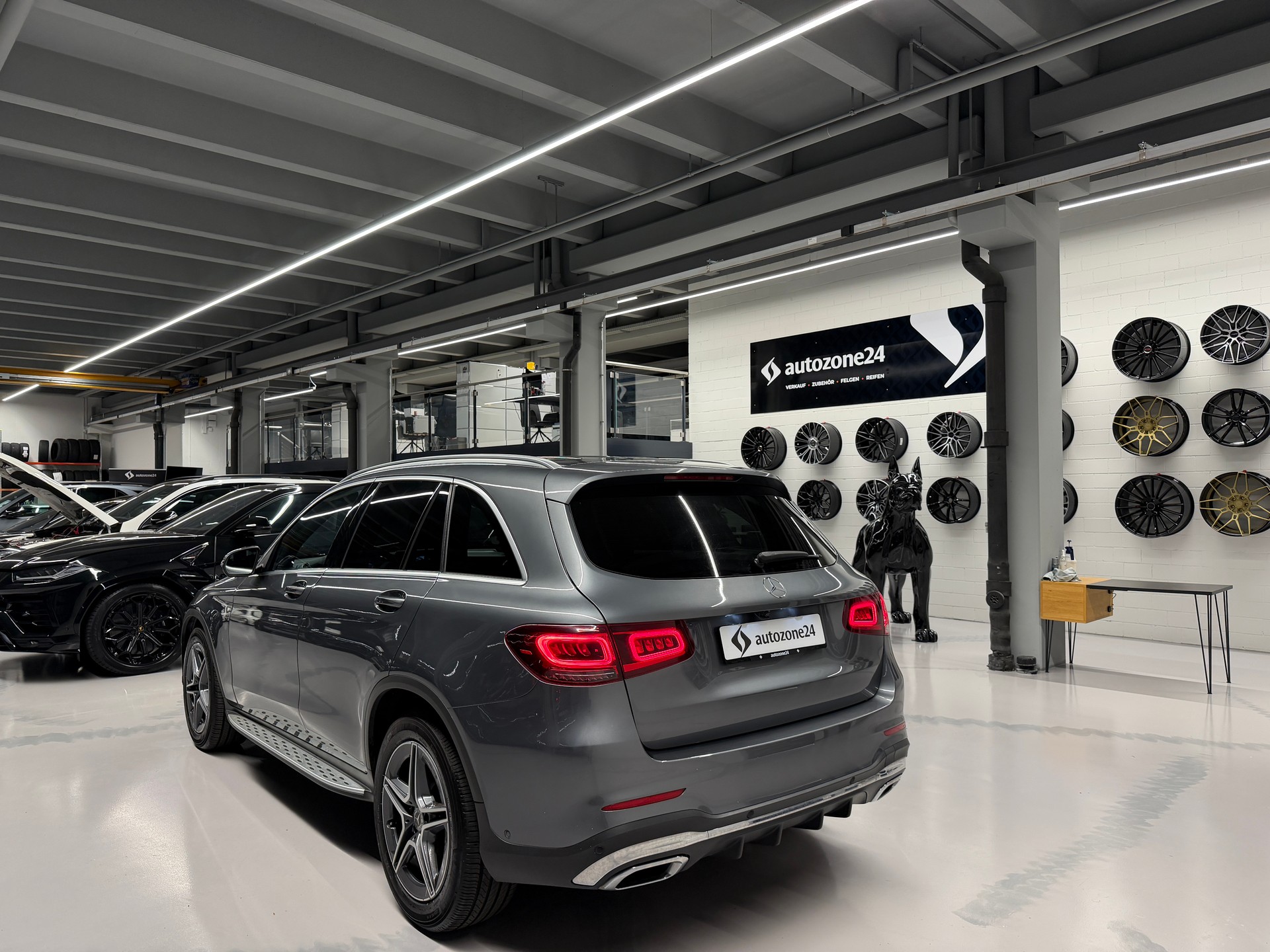 MERCEDES-BENZ GLC 220 d AMG Line 4m *CH-Auto*Frisch ab Service und MFK*-image-12