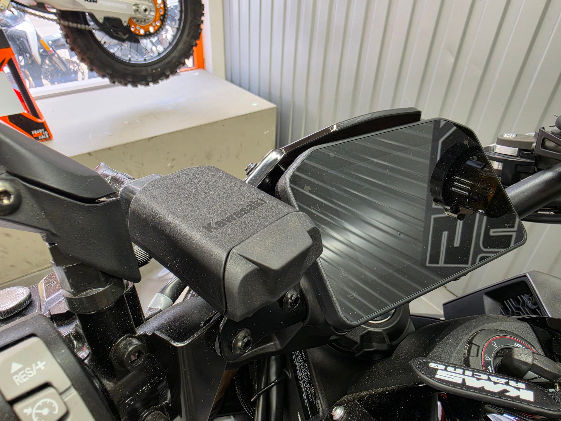 KAWASAKI Z 1100 SE-image-11