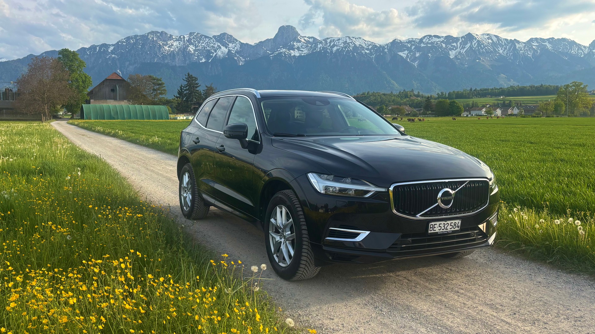 VOLVO XC60 2.0 T8 eAWD-image-2