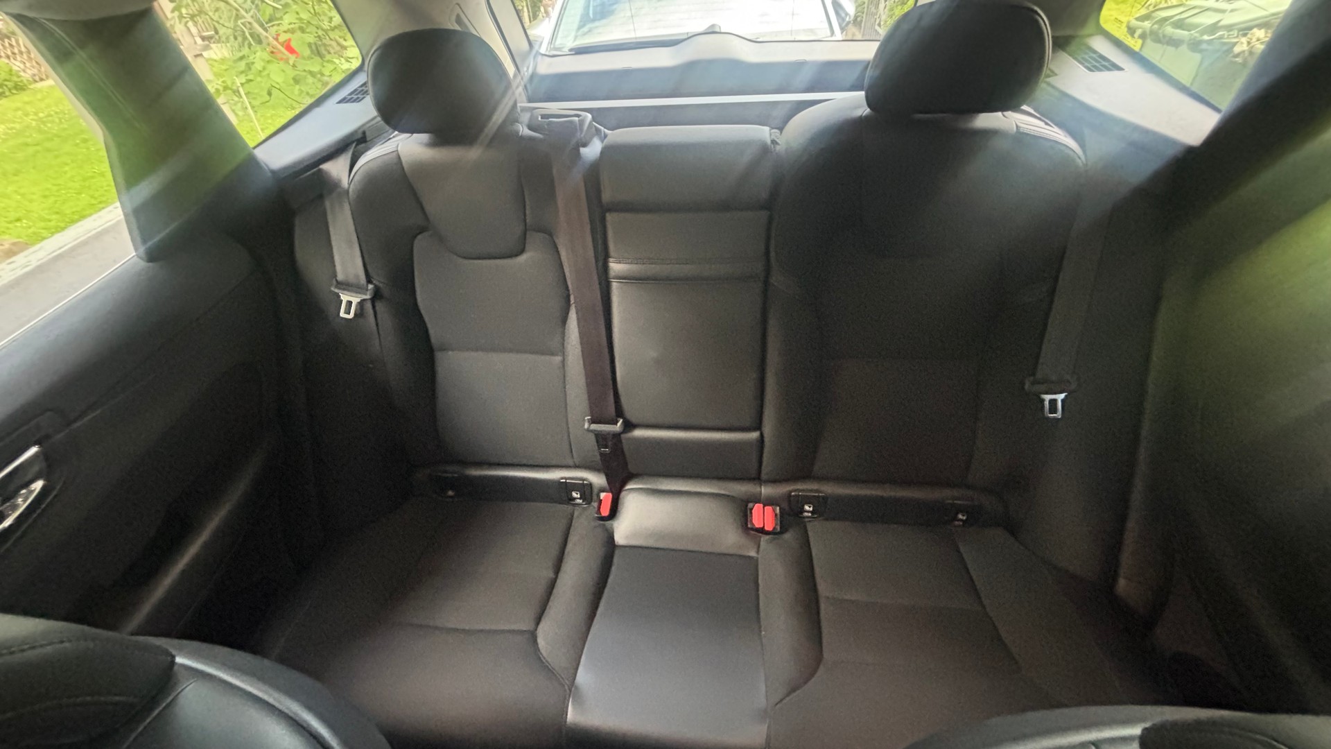 VOLVO XC60 2.0 T8 eAWD-image-11